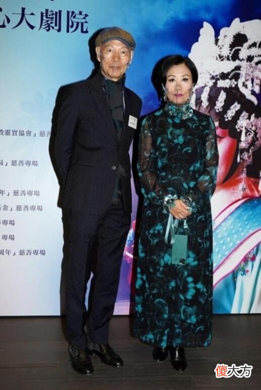 【就爱时尚】汪明荃天然脸就是抗老！穿印花裙优雅精致，丝毫看不出她有74岁