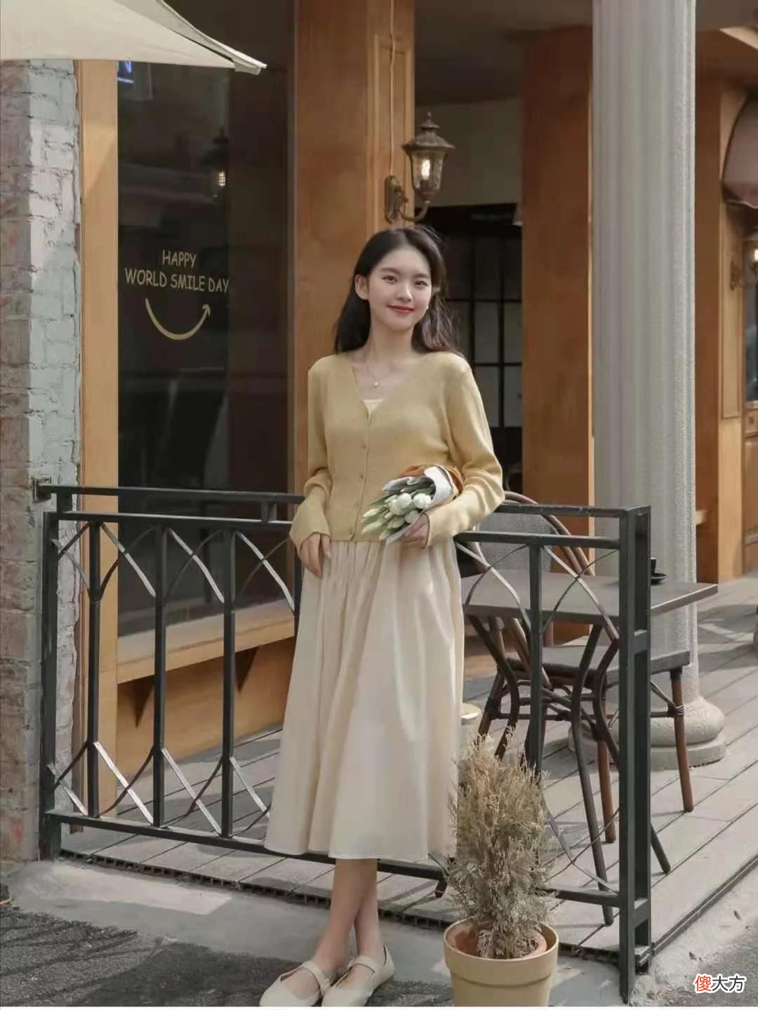【时尚一点】今夏这款裙子火了，叫“过膝不过踝”，优雅又显高，适合小个子