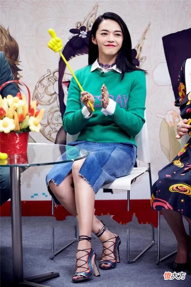 【时尚一点】今年火了一条裙子，叫：“树杈裙”，优雅时髦有女人味，照穿准美