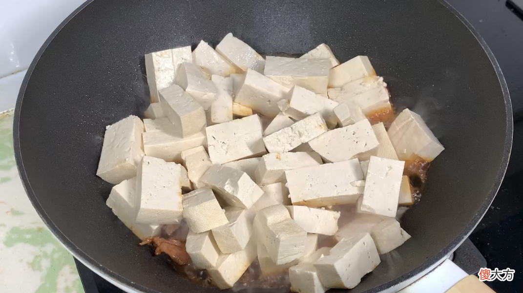 先放白菜还是先炖豆腐 炖菜先放豆腐还是白菜