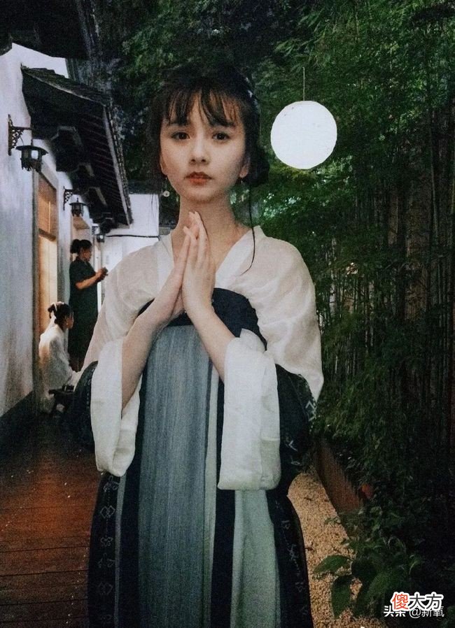 被《长歌行》炸出来的18岁海藻美少女，真实年龄竟然40岁