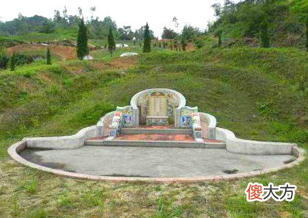 阴宅选址的风水格局