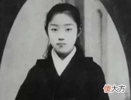 透过艺伎，30张老照片，还原真实的日本岛国现状
