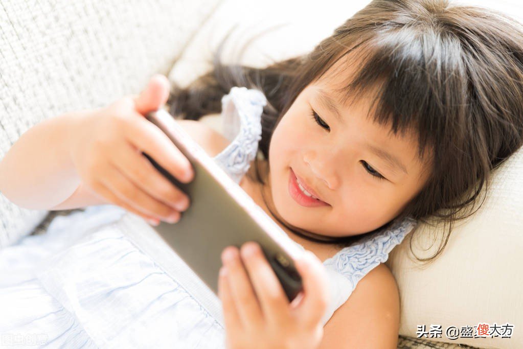 孩子沉迷手机游戏 孩子沉迷手机游戏后果