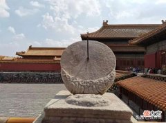 古代日影测时刻的仪器 什么是中国古代测量正午时刻的日影长度的天文仪器