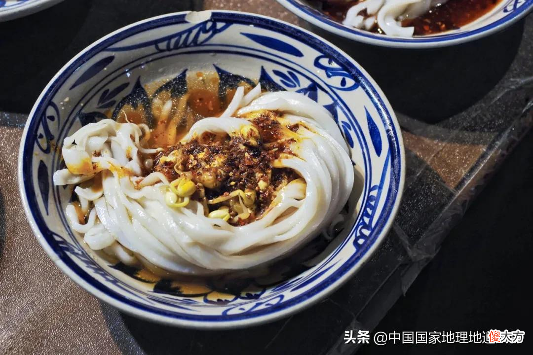 面皮...谁是陕西凉皮江湖第一大派 陕西凉皮是米皮还是面皮