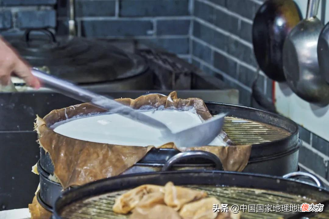 面皮...谁是陕西凉皮江湖第一大派 陕西凉皮是米皮还是面皮