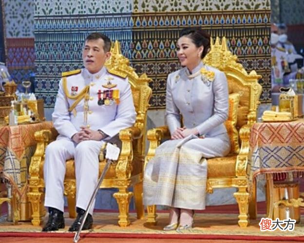 【爱历史】苏提达旧事重提，晒大公主为她捧裙图，意在一举两得
