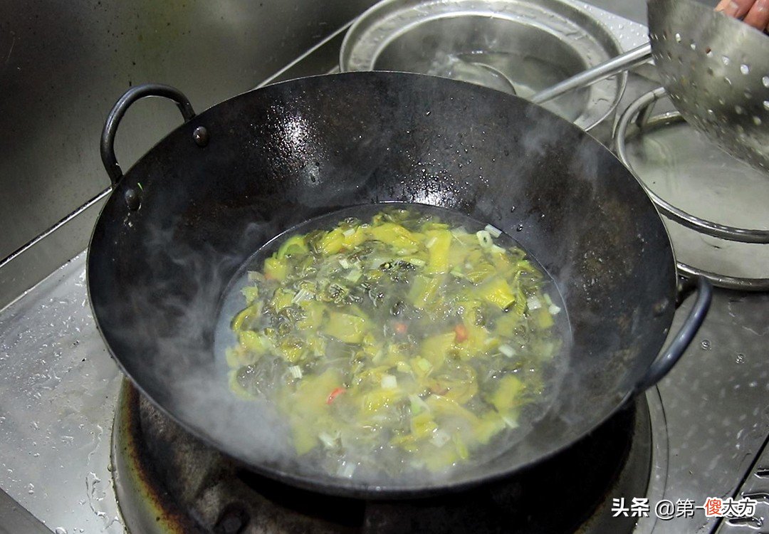 酸菜牛肉想要和饭店一样好吃 牛肉酸菜好吃吗