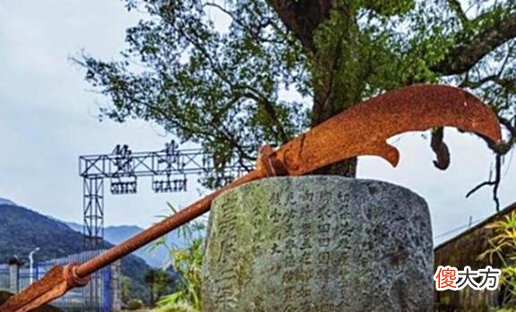 【历史故事】安徽学校发现清朝武状元古墓,刚挖一半,路人制止:别动我家祖坟