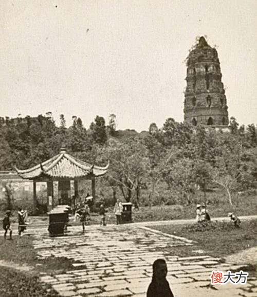 【爱历史】1908年珍贵晚清老照片，那时候雷峰塔还没倒塌