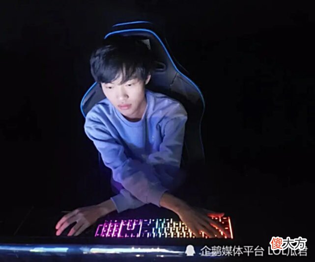 【游戏迷】Knight步上小虎后尘,黑点全复刻,发文给前女友和队友道歉