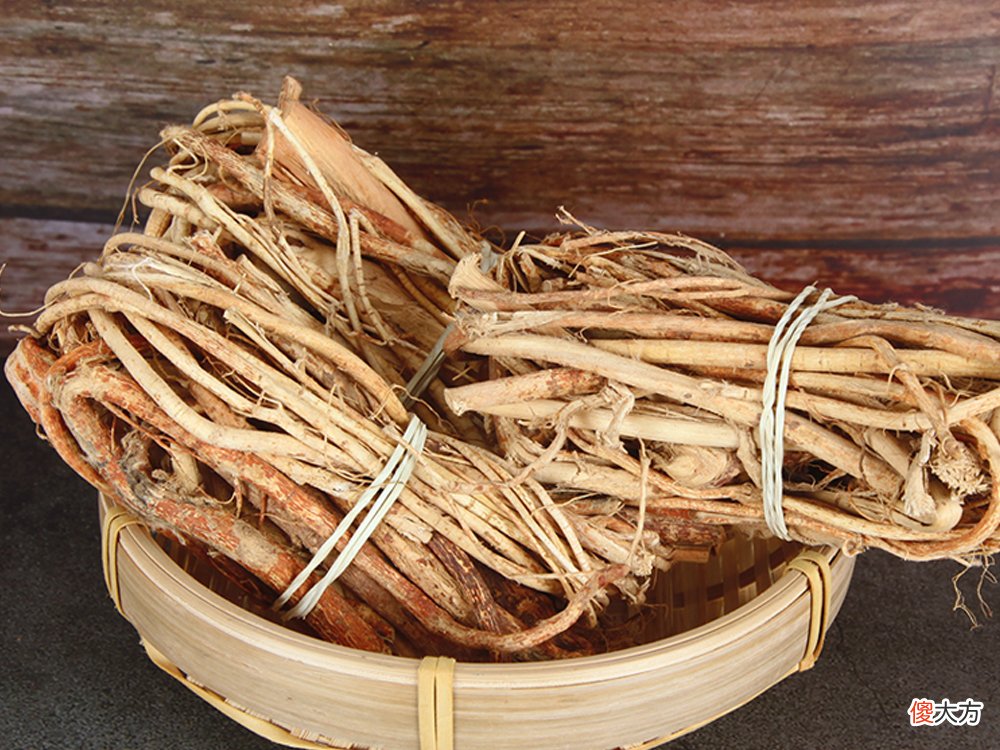 炖鸡汤常用的8种药材 炖鸡汤用哪些药材