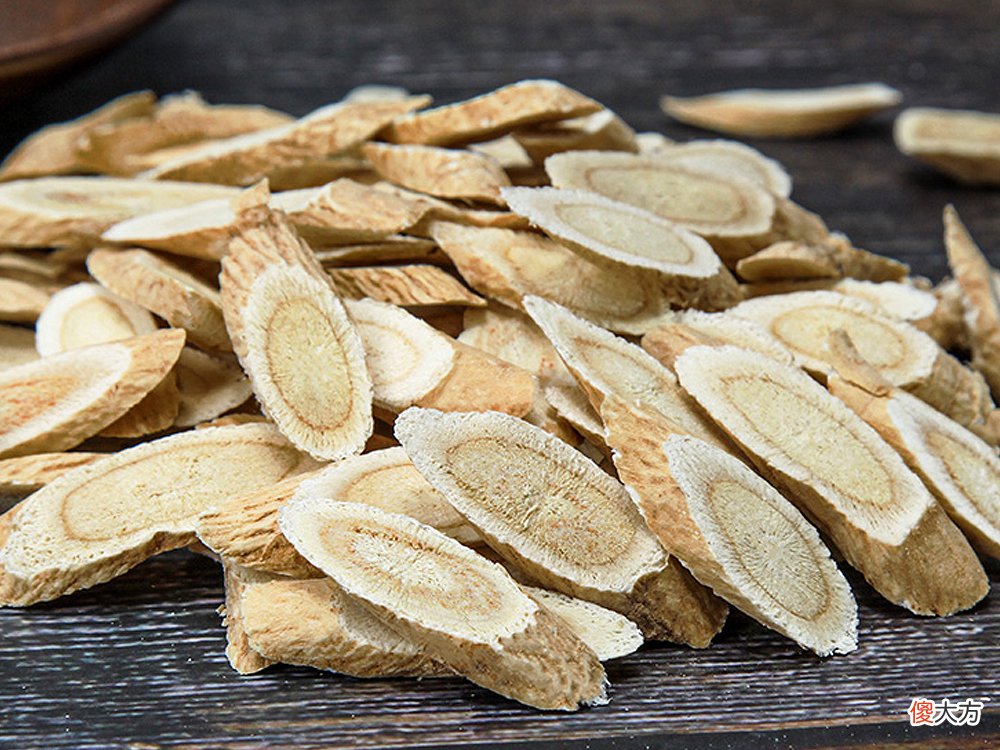 炖鸡汤常用的8种药材 炖鸡汤用哪些药材