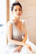 【时尚一点】越南国宝级女神ChiPu，普通家庭靠选美出道，多样穿搭彰显时尚魅力