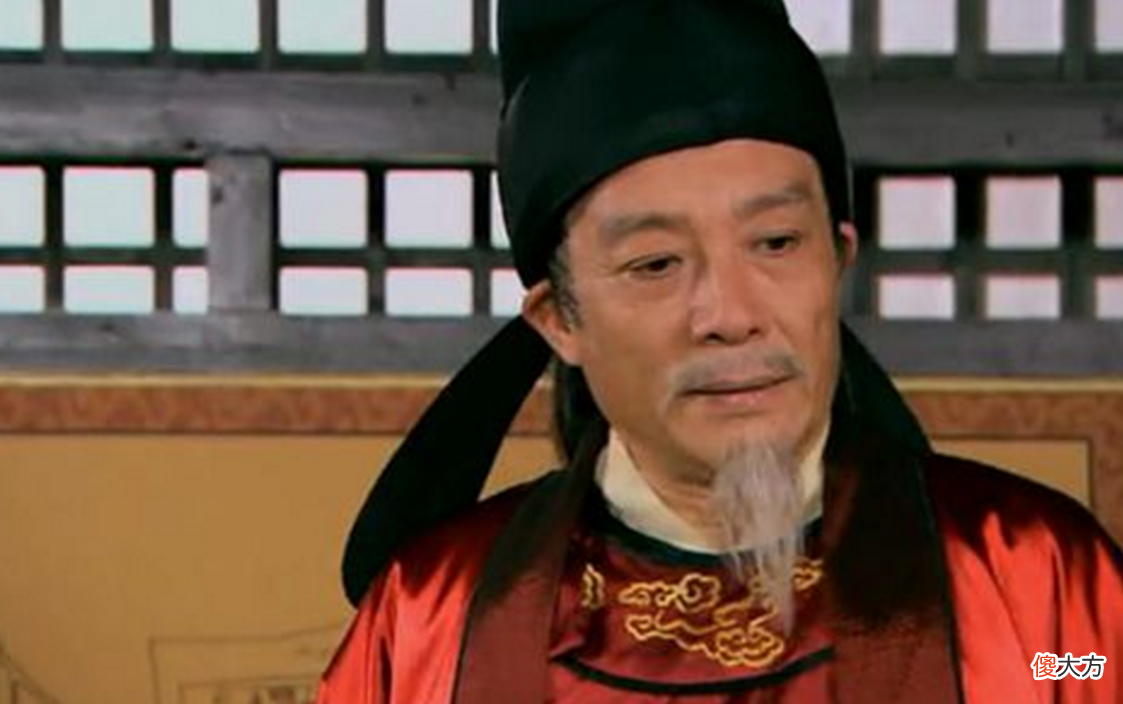 【历史故事】武则天退位，群臣庆贺，唯有姚崇痛哭，一年后发现，没哭的都死了