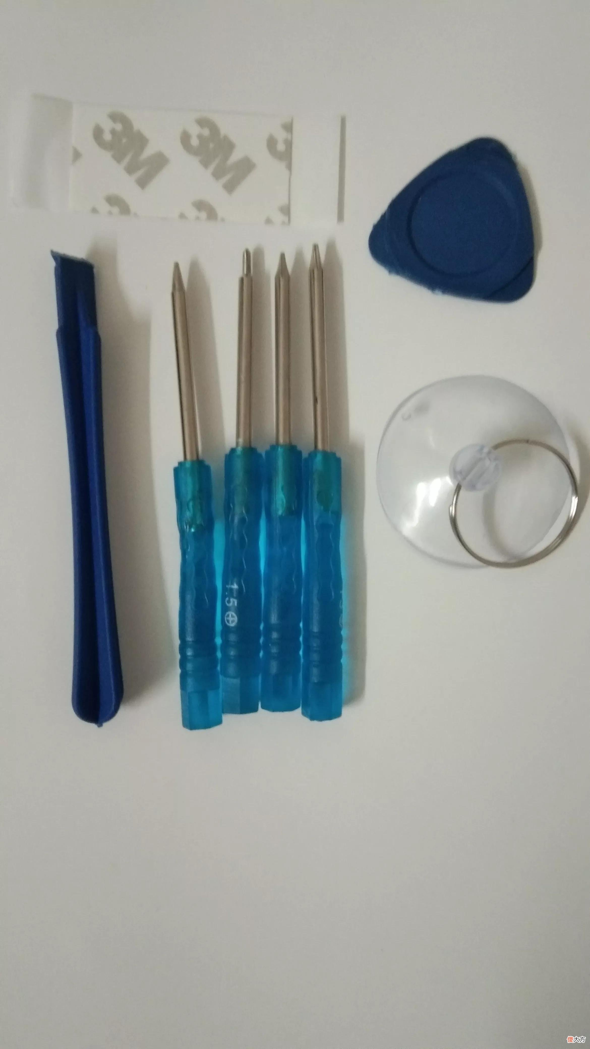 现在手机电池更换很麻烦 手机换电池很麻烦吗