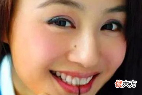 女人印堂有八字纹好吗
