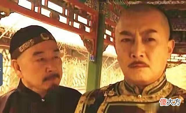 【爱历史】民间故事:穷夫妻决定哪个儿子抢到馒头就卖谁,不料只有老三拿到