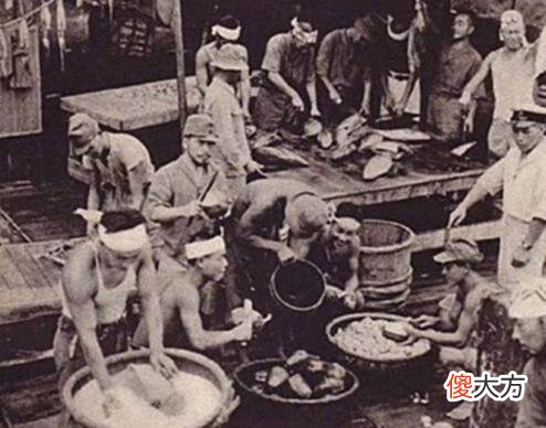 【爱历史】别被抗日神剧给骗了，真实的日军长这样，身小体壮，性格残暴