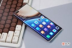 为什么现在手机屏幕越来越大了 为何现在手机屏幕越来越大