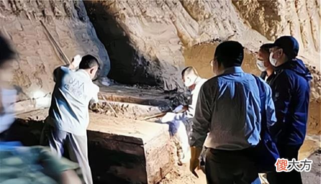 【爱历史】河北挖出纪晓岚墓，墓中坐着7名女子，揭开了纪晓岚的真面目