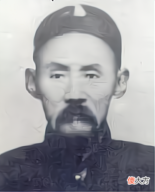 【爱历史】老人是“武术宗师”，71岁仍施展绝技，将军：他的品德比功夫更高
