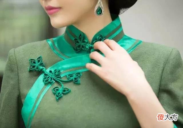【就爱时尚】当俄罗斯美女穿上中国旗袍