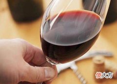 葡萄酒杯的种类 葡萄酒瓶高度