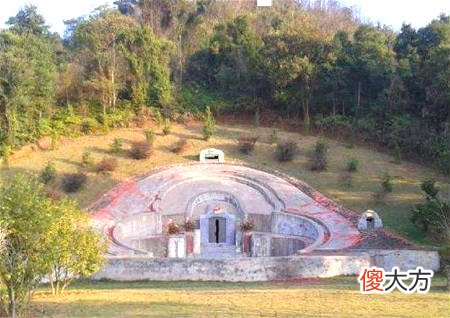 房子后面有坟墓风水好吗