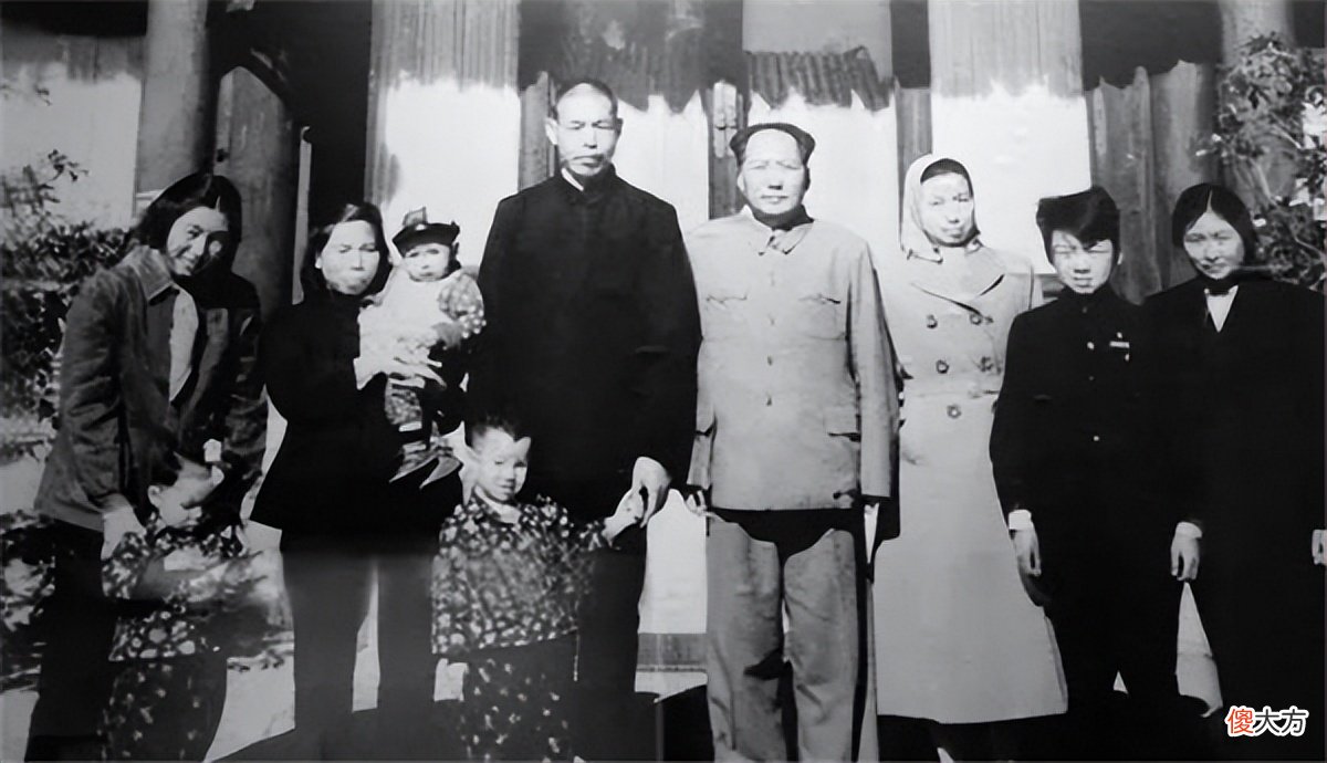【历史故事】1951年，毛泽青被当成贪污犯，被迫无奈道：我是主席堂弟