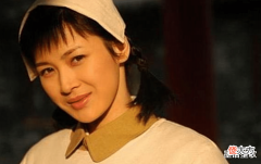 【爱历史】李云龙被逮捕后, 这个小人折磨他的妻子, 手段不忍直视