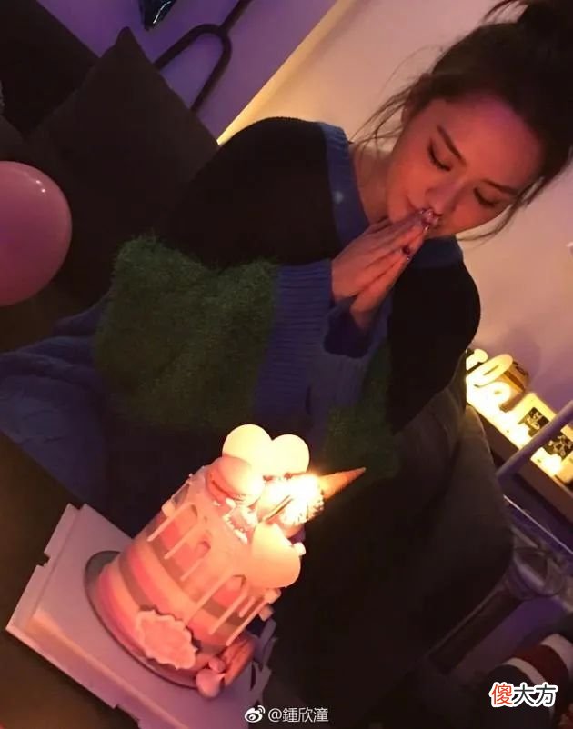 他才是真正的结婚狂 他真的结婚了