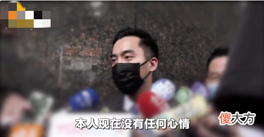 他才是真正的结婚狂 他真的结婚了
