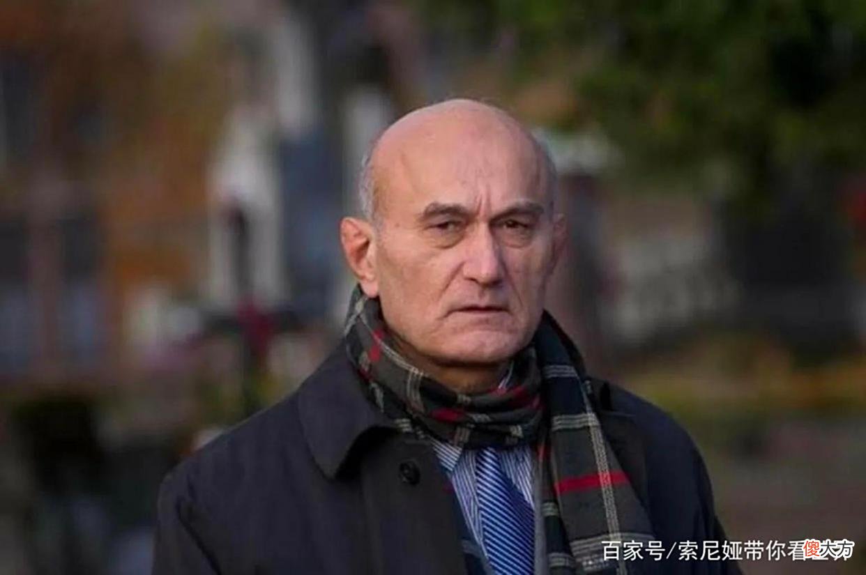 【爱历史】舒什克维奇：从讲台步入政坛顶峰，从改变历史走向到默默无闻