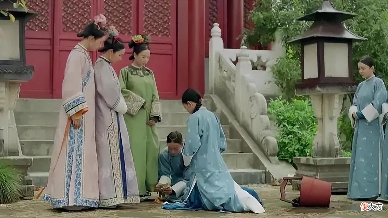 【就爱时尚】后宫妃嫔的绣花鞋，比高跟鞋还难穿，究竟有什么意头？