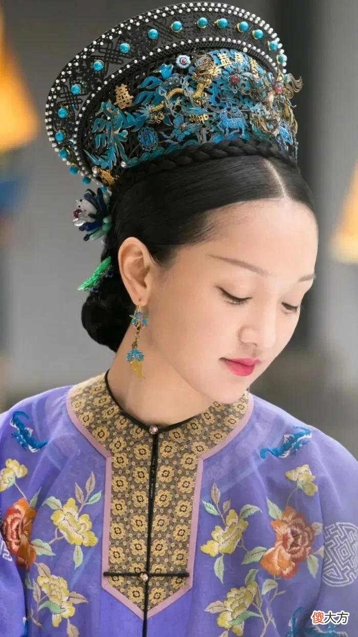 【就爱时尚】后宫妃嫔的绣花鞋，比高跟鞋还难穿，究竟有什么意头？