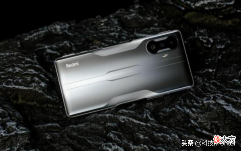 三部价格较低的高性能手机 三部价格较低的高性能手机,不想买旗舰机的可以看一看!