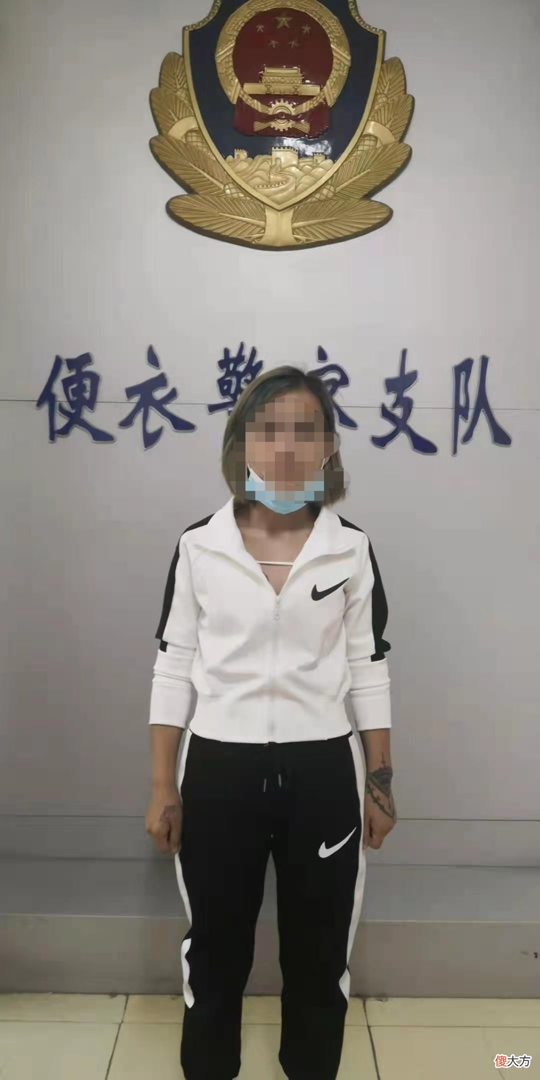 女大学生独自逛夜市手机被盗 大学生手机被偷