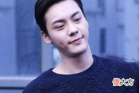 男人有酒窝代表什么