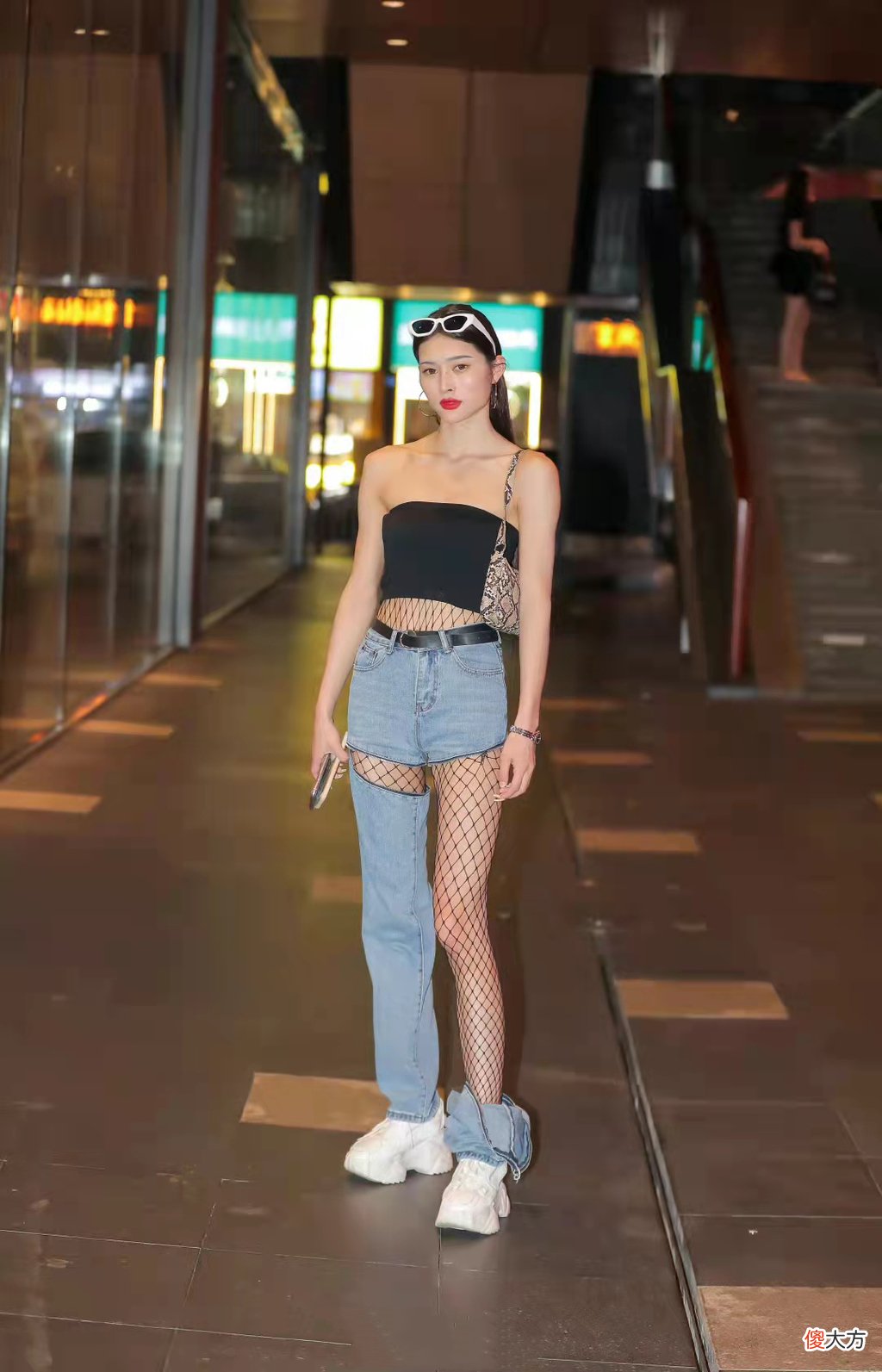 【时尚一点】不负好时光，时髦请拥抱大自然，一定少不了这几款彰显品位的上衣