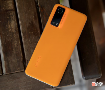 VIVO高性价比新机连降，5000毫安+120Hz+44W，跌至1299元