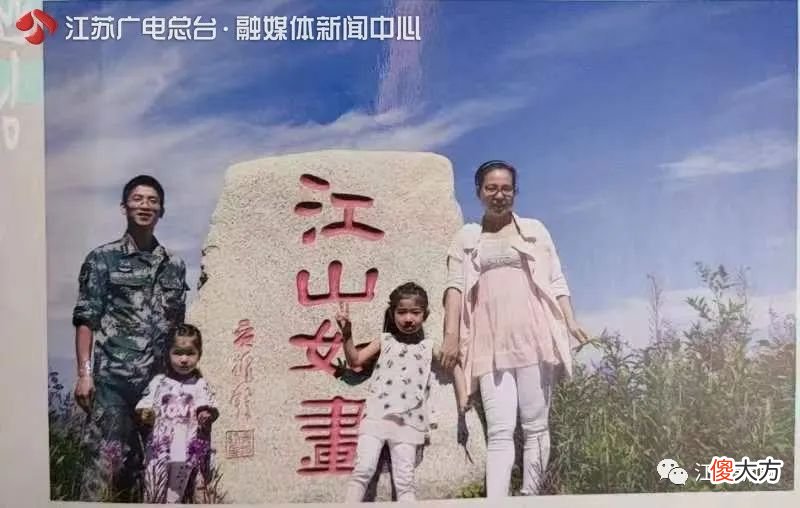 10年拍10万张照片，军嫂与戍边丈夫分享孩子成长：我和孩子就是他的动力