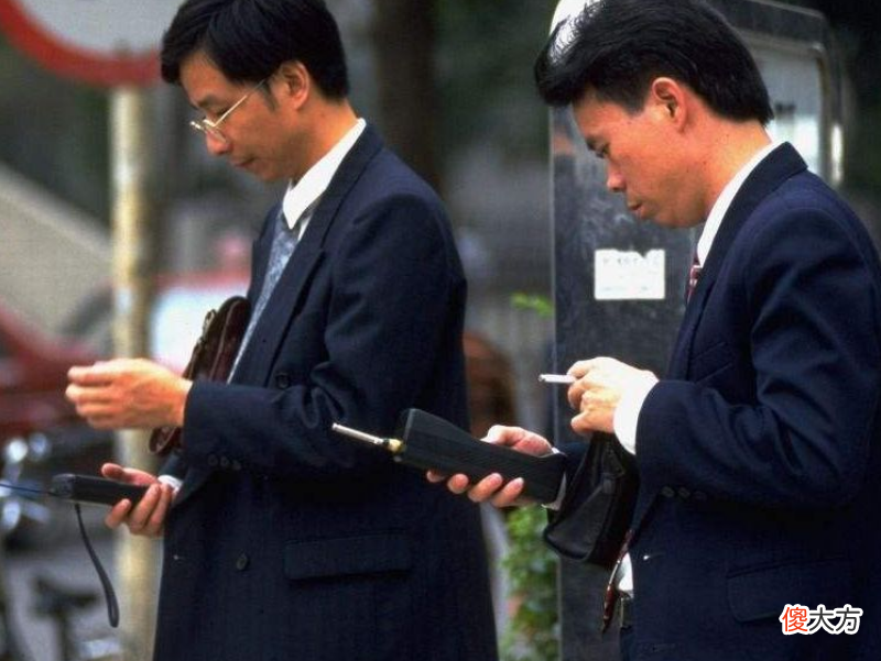 中国第一个办理手机号的人 中国第一位办手机号的人