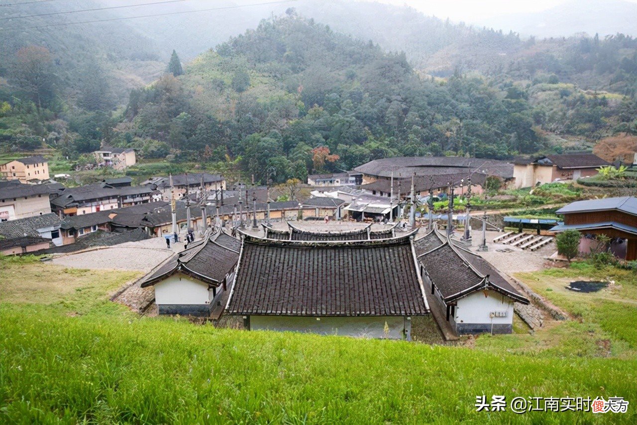 全方位了解福建土楼 福建土楼的详细介绍