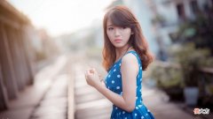 女孩子大姨妈来了怎么哄她 女孩子来大姨妈应该怎么哄她