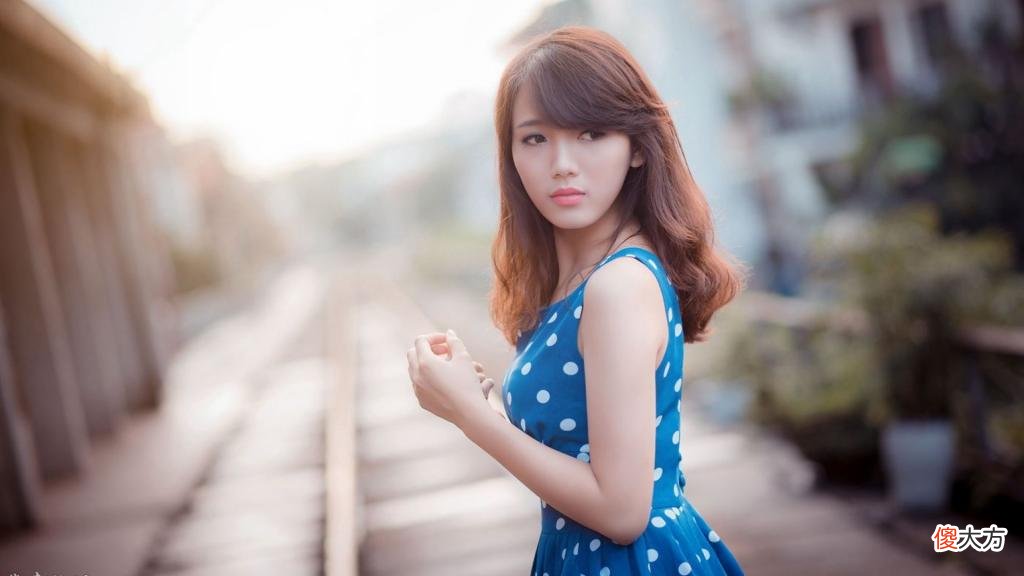 女孩子大姨妈来了怎么哄她 女孩子来大姨妈应该怎么哄她