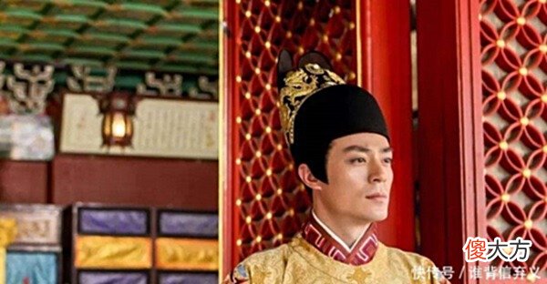 【历史故事】为什么在皇帝身边伺候的都是太监，而不是宫女你要的答案来了！