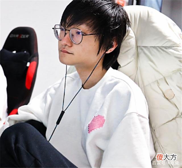 【游戏迷】小天还没说话，左手前女友先代他“原谅”了：喷他只因信任自家人