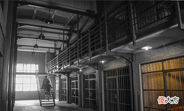 【爱历史】死刑犯丁锡山：被杜月笙保释后，两次投敌叛国，为何死后成为烈士